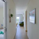 Homes Elegant 2 Bedroom With Terrace In Old Town 300 M Away From The Ocean Apartmán Albufeira