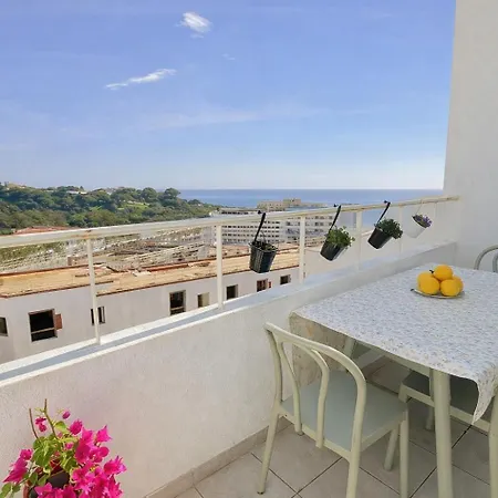 Homes Elegant 2 Bedroom With Terrace In Old Town 300 M Away From The Ocean Διαμέρισμα Αλμπουφέιρα