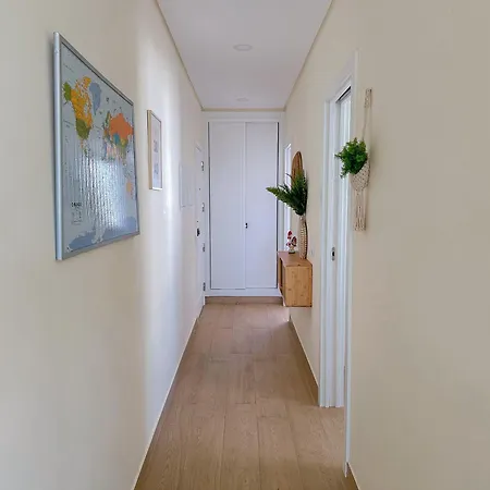 Homes Elegant 2 Bedroom With Terrace In Old Town 300 M Away From The Ocean Διαμέρισμα *