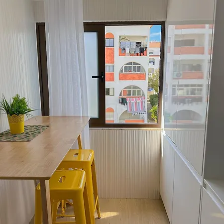 Διαμέρισμα Homes Elegant 2 Bedroom With Terrace In Old Town 300 M Away From The Ocean Αλμπουφέιρα