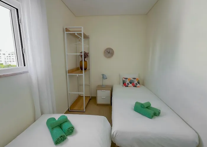 Homes Elegant 2 Bedroom With Terrace In Old Town 300 M Away From The Ocean Apartment Albufeira