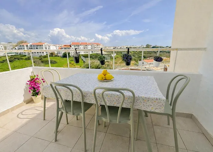 Homes Elegant 2 Bedroom With Terrace In Old Town 300 M Away From The Ocean Albufeira