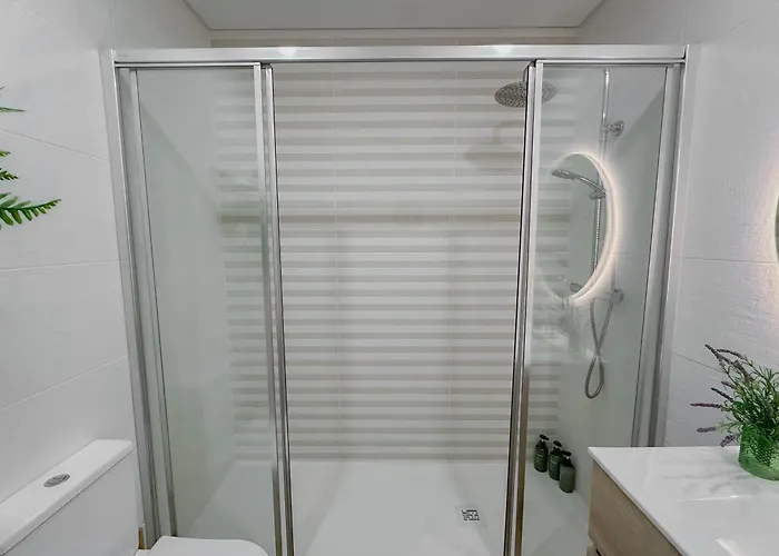 Homes Elegant 2 Bedroom With Terrace In Old Town 300 M Away From The Ocean Apartment *