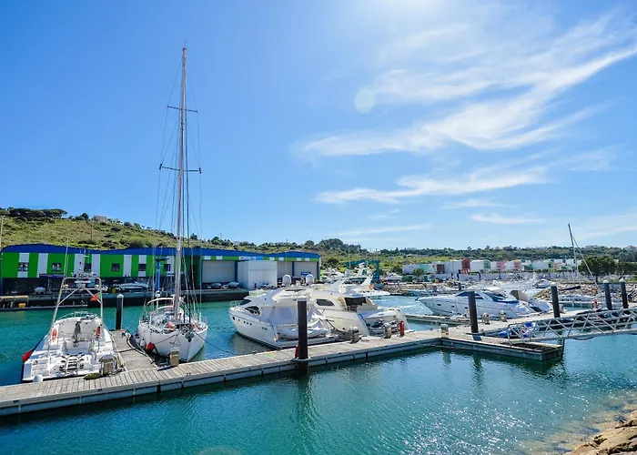 Homes Elegant 2 Bedroom With Terrace In Old Town 300 M Away From The Ocean * Albufeira