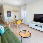 Lejlighed Homes Elegant 2 Bedroom With Terrace In Old Town 300 M Away From The Ocean